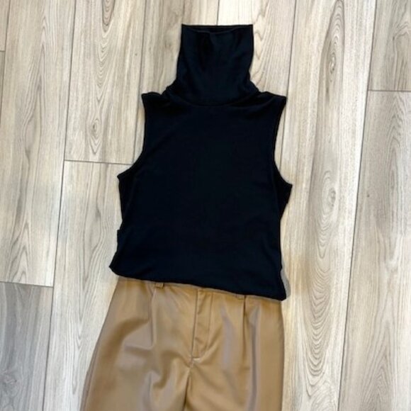 Lot of 3 Soft Luxe Turtleneck Tanks - Picture 9 of 9